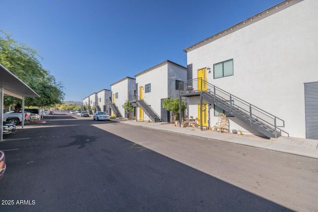 1135 E CHIPMAN Road, Phoenix, AZ 85040