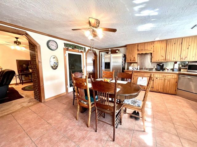 468 Mountain Avenue, Northwood, NH 03261