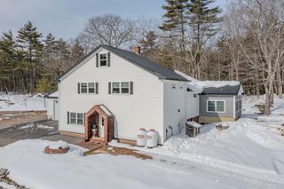 468 Mountain Avenue, Northwood, NH 03261