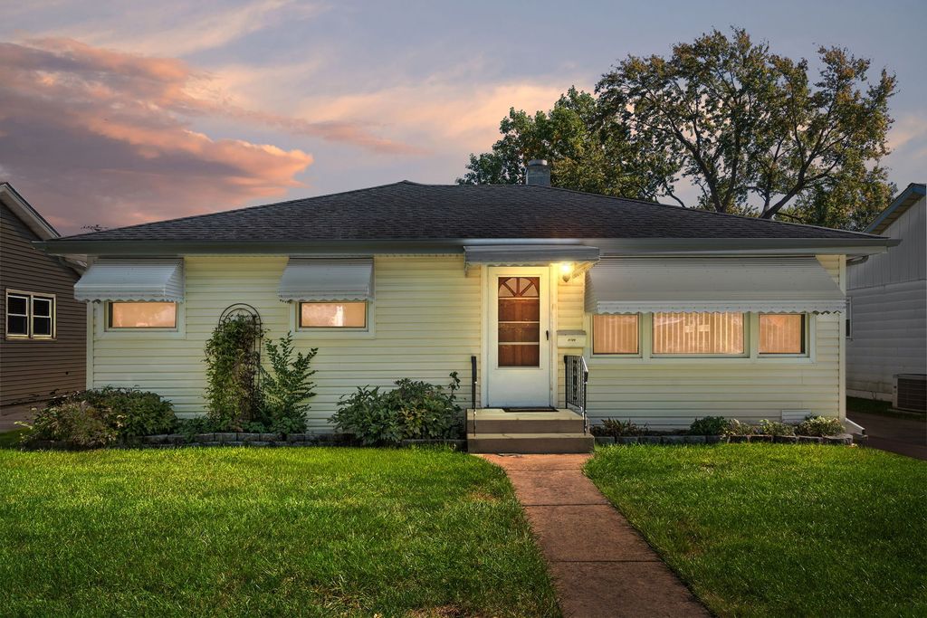 8729 S 51st Avenue, Oak Lawn, IL 60453 — exterior