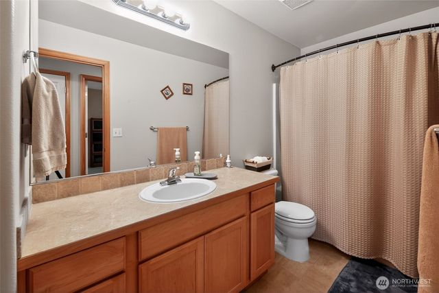 11221 SE 216th Street, Kent, WA 98031