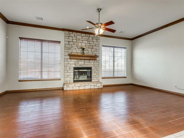 450 Hickory Hill Drive, Choctaw, OK 73020