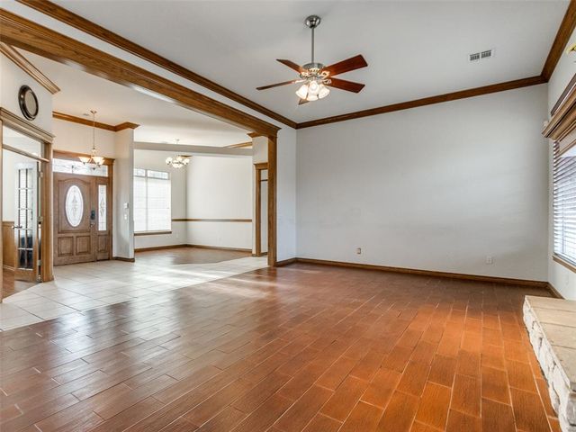 450 Hickory Hill Drive, Choctaw, OK 73020