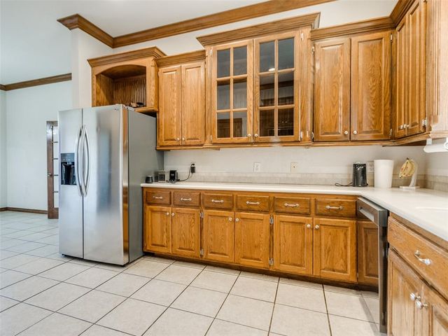 450 Hickory Hill Drive, Choctaw, OK 73020