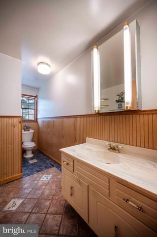 16 GLOUCESTER RD, Front Royal, VA 22630