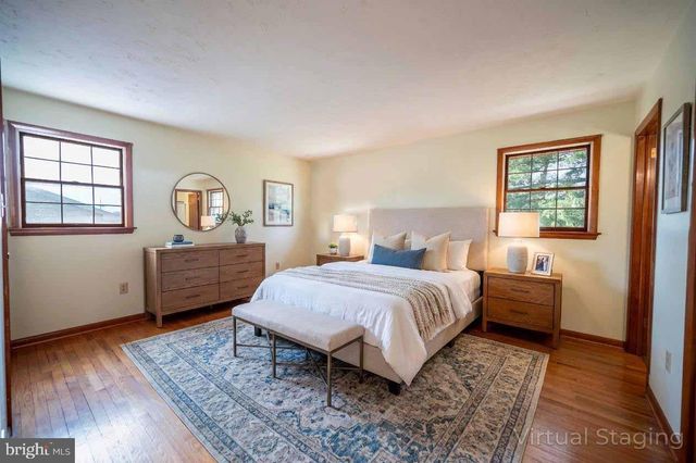 16 GLOUCESTER RD, Front Royal, VA 22630