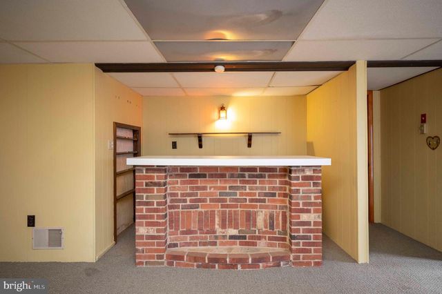 16 GLOUCESTER RD, Front Royal, VA 22630