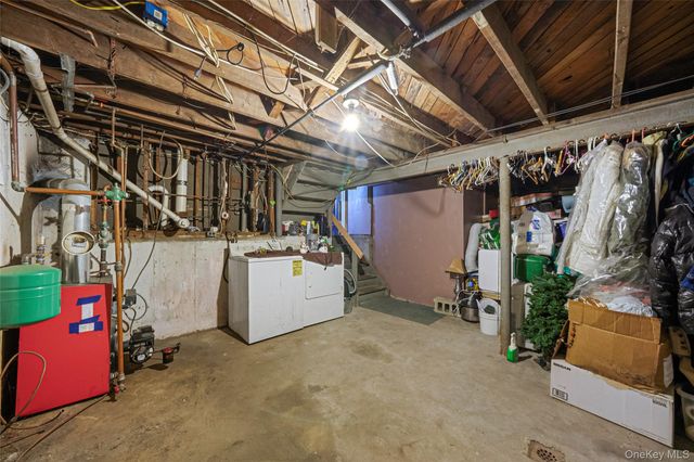 86 Overlook Drive, East Islip, NY 11730