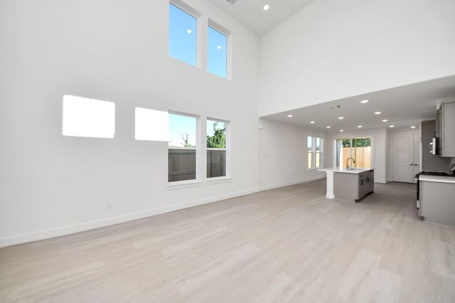 4333 Avron Drive, Stafford, TX 77477