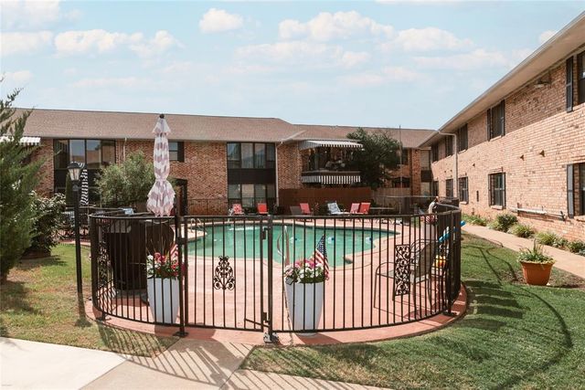 2529 NW 62nd Street 127, Oklahoma City, OK 73112