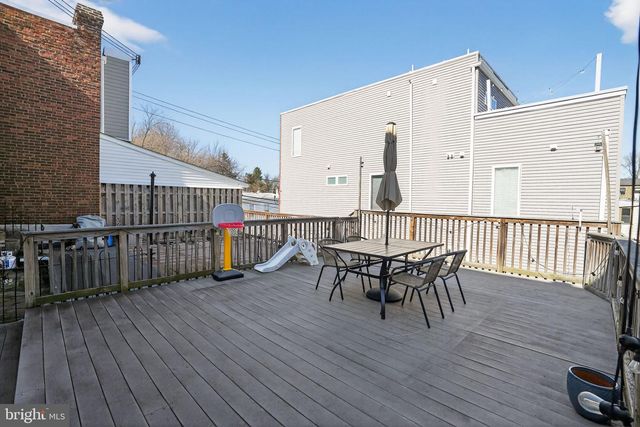 404 KINGSLEY ST, Philadelphia, PA 19128