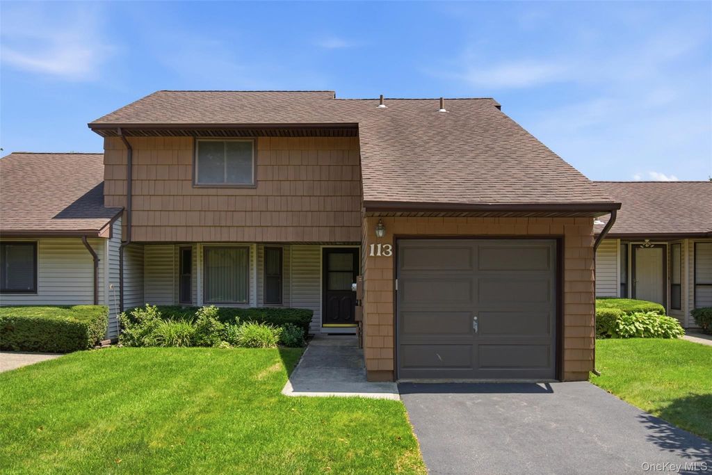 113 Scarlett Drive, Commack, NY 11725 — photo 2