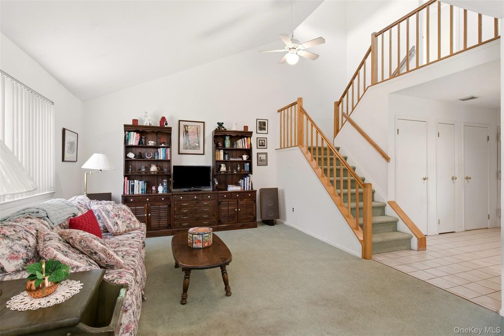 113 Scarlett Drive, Commack, NY 11725 — photo 5