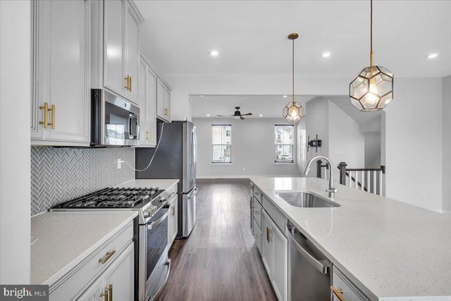 97 KOHLMYER DR, Pennsauken, NJ 08110