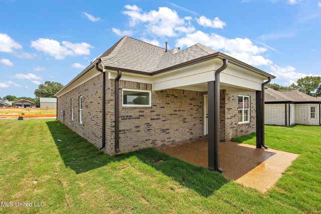 6432 Clover Court, Walls, MS 38680