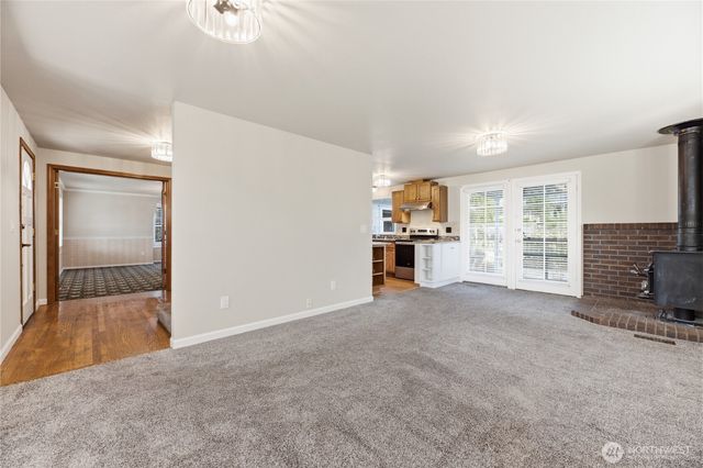 225 McElroy Place, Puyallup, WA 98371
