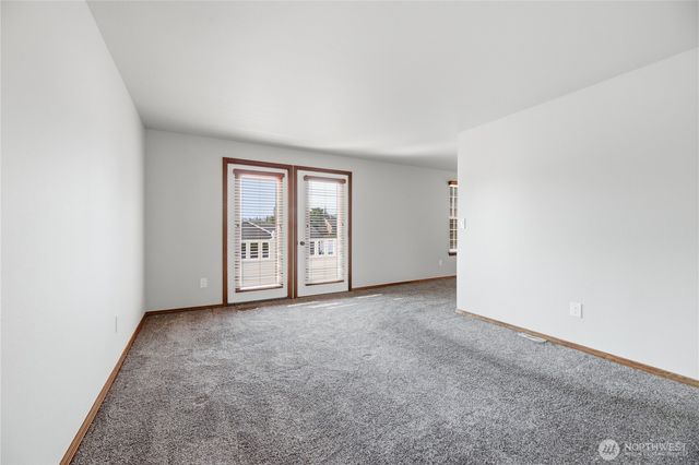 225 McElroy Place, Puyallup, WA 98371