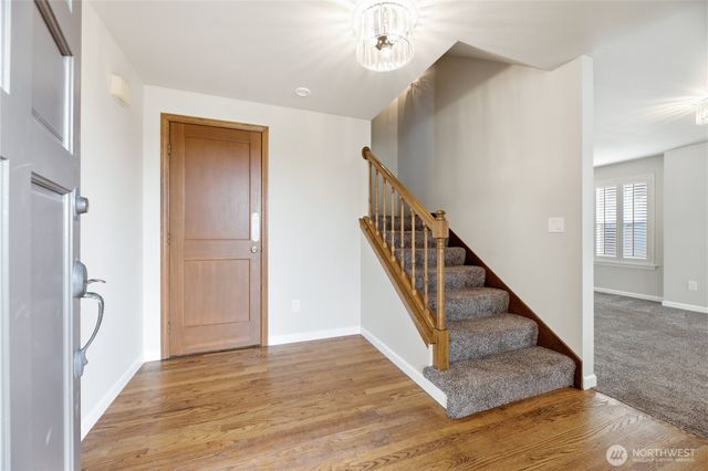 225 McElroy Place, Puyallup, WA 98371