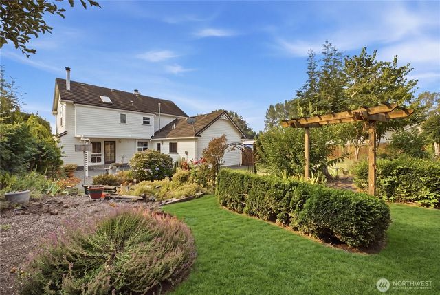 225 McElroy Place, Puyallup, WA 98371