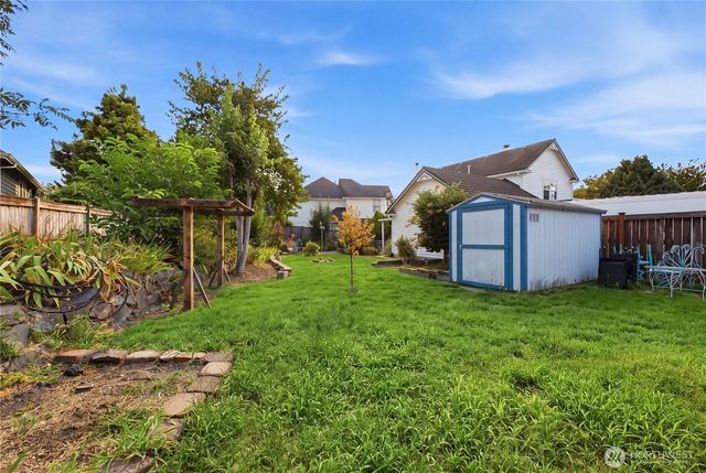 225 McElroy Place, Puyallup, WA 98371
