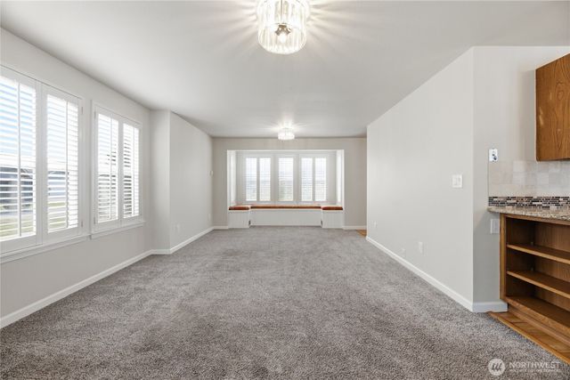 225 McElroy Place, Puyallup, WA 98371