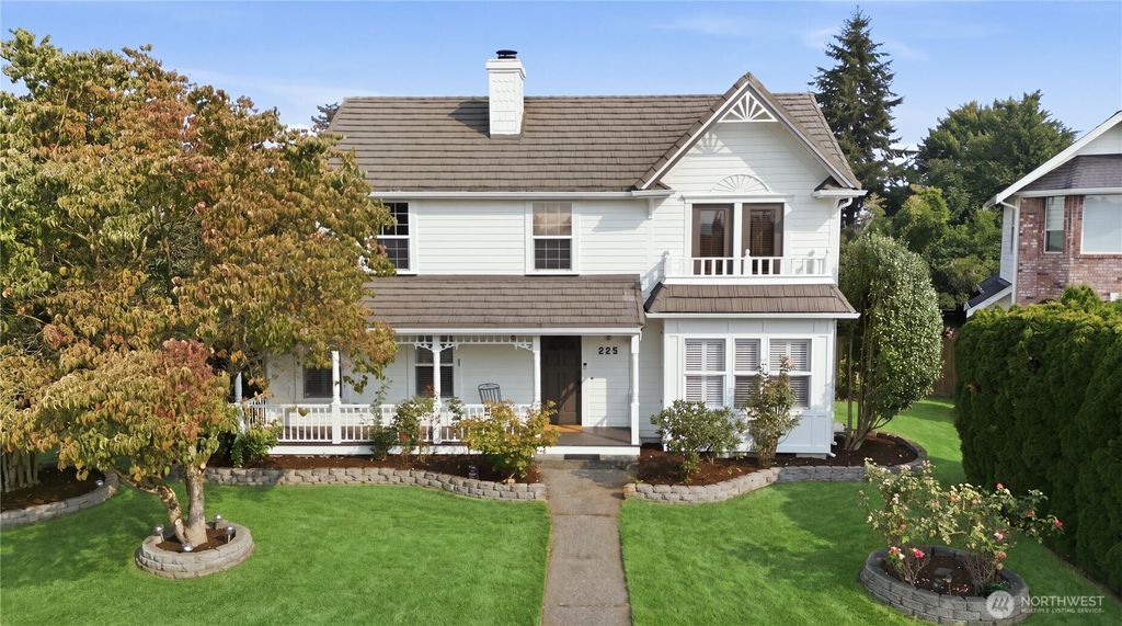 225 McElroy Place, Puyallup, WA 98371