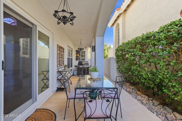 6628 E SUGARLOAF Street, Mesa, AZ 85215