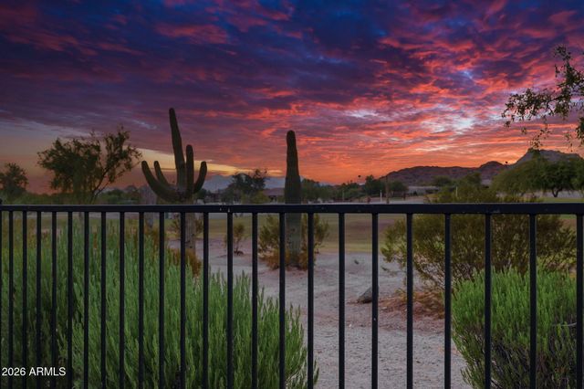 6628 E SUGARLOAF Street, Mesa, AZ 85215