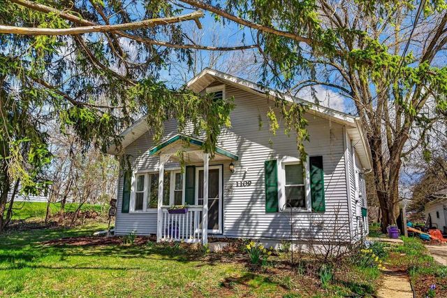 1109 Blaine Street, Edgerton, WI 53534