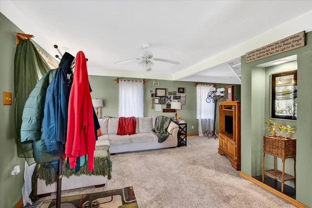 1109 Blaine Street, Edgerton, WI 53534