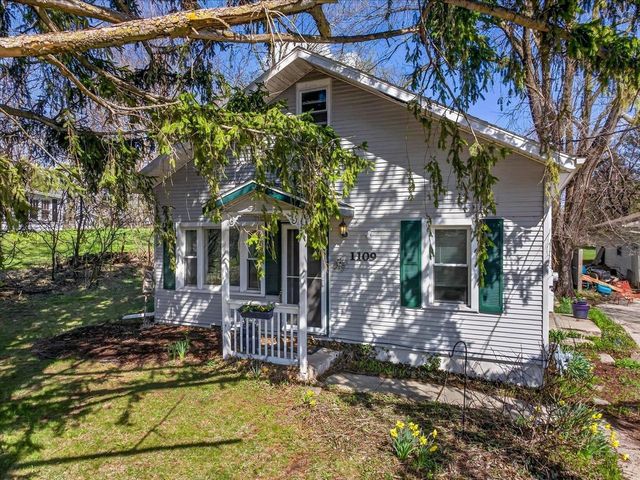1109 Blaine Street, Edgerton, WI 53534