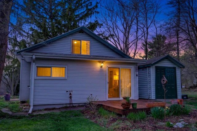 1109 Blaine Street, Edgerton, WI 53534
