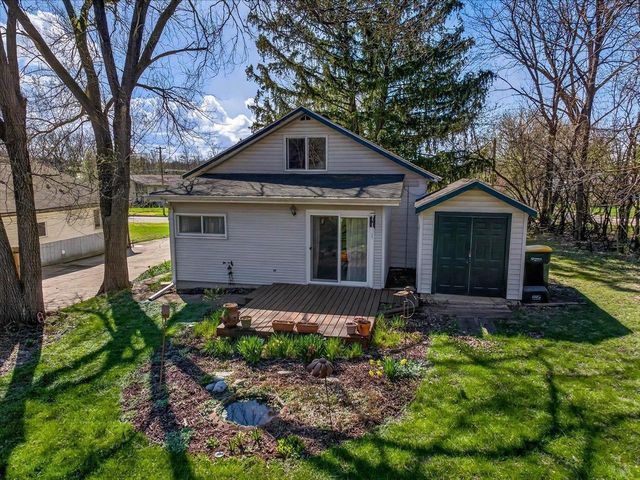 1109 Blaine Street, Edgerton, WI 53534