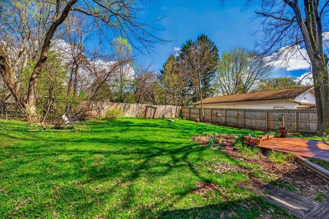 1109 Blaine Street, Edgerton, WI 53534