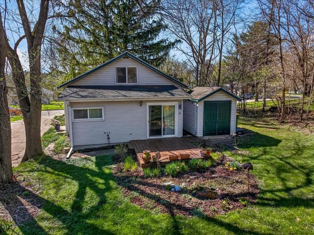 1109 Blaine Street, Edgerton, WI 53534