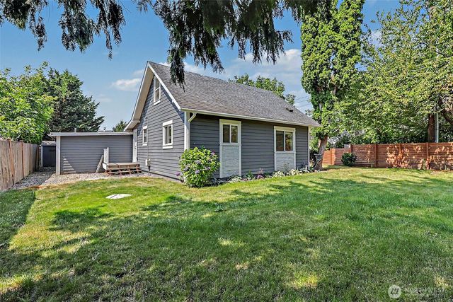 14918 75th Street Ct E, Sumner, WA 98390