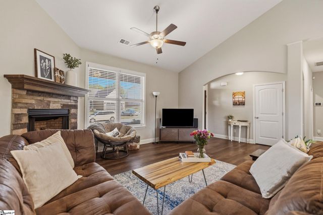 11 Forest Ridge Way, Greenville, SC 29617