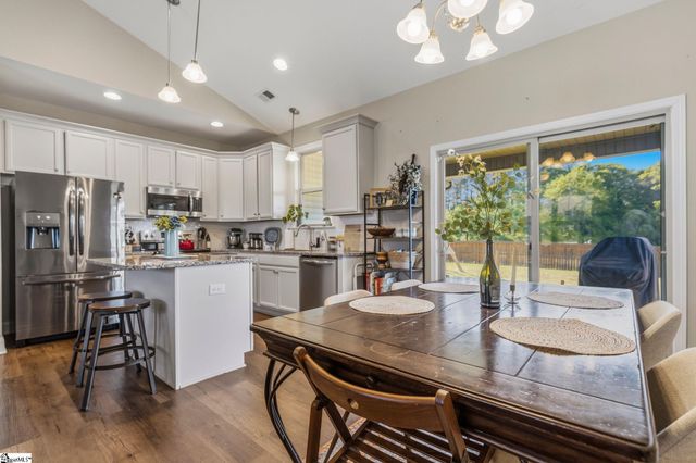 11 Forest Ridge Way, Greenville, SC 29617