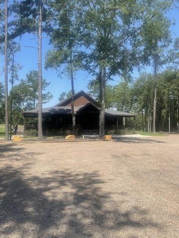 101 Longfellow Road, New Waverly, TX 77358