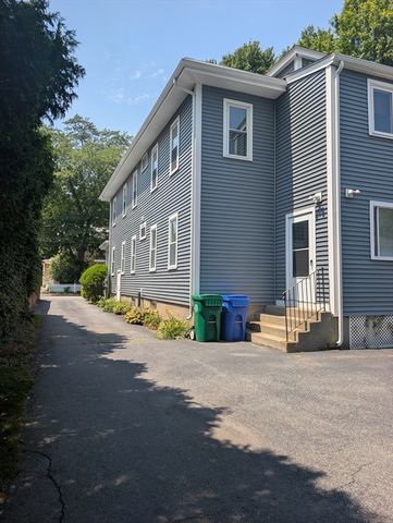 184 Parmenter Rd 2, Newton, MA 02465