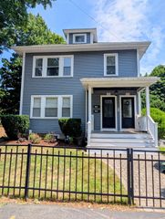 184 Parmenter Rd 2, Newton, MA 02465