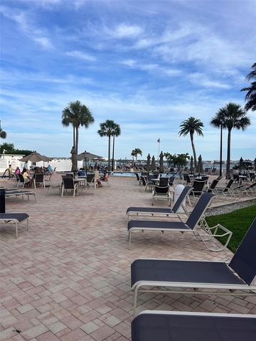 868 BAYWAY BOULEVARD 304, Clearwater Beach, FL 33767