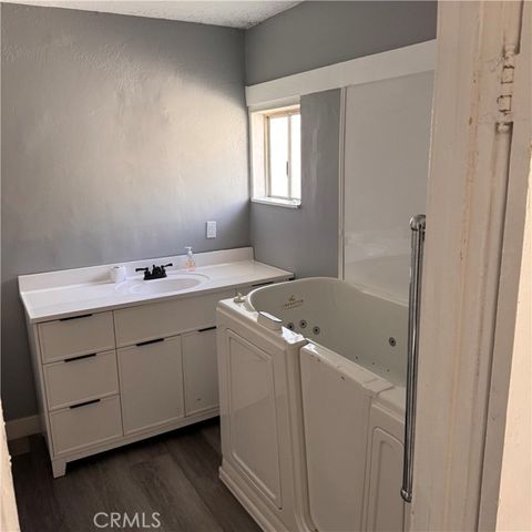 1746 W 38th Place, Los Angeles, CA 90062