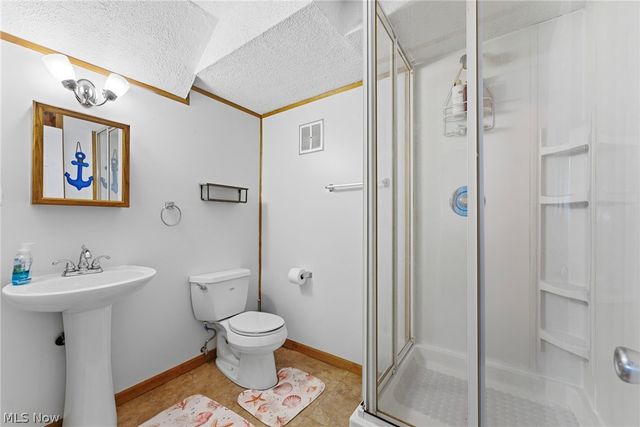 7127 Lake Shore Boulevard, Mentor, OH 44060