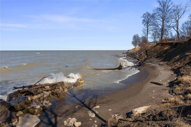 7127 Lake Shore Boulevard, Mentor, OH 44060