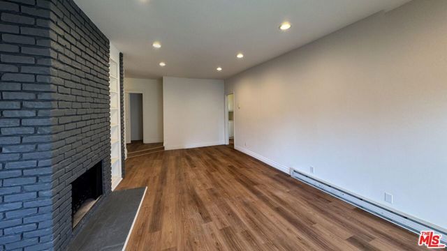 1424 Amherst Avenue 206, Los Angeles, CA 90025