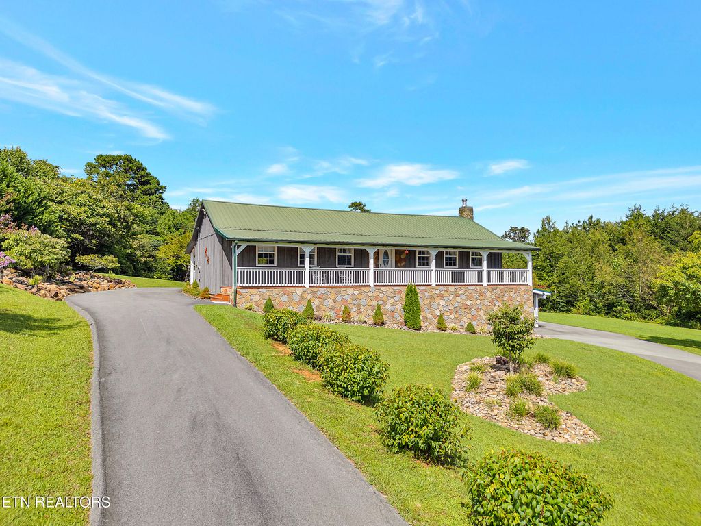 671 Epley Rd, Newport, TN 37821