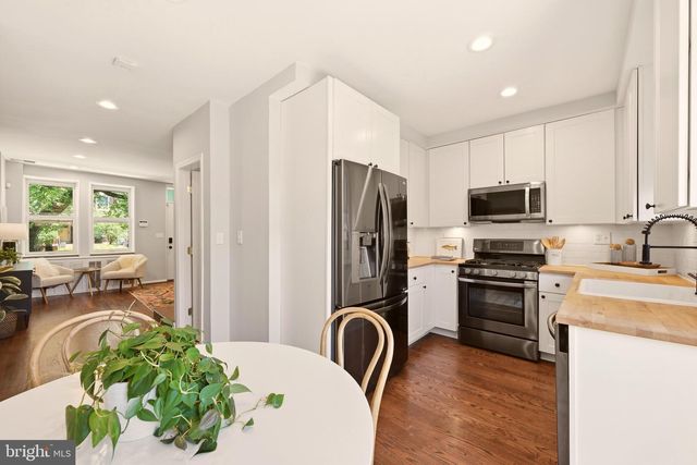 329 17TH ST SE, Washington, DC 20003