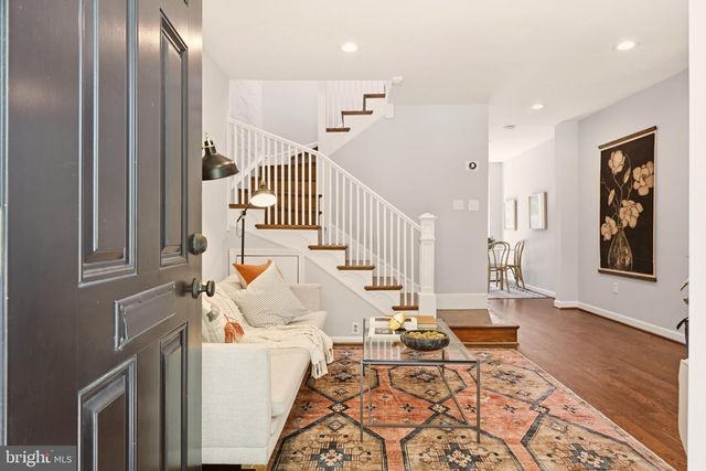 329 17TH ST SE, Washington, DC 20003