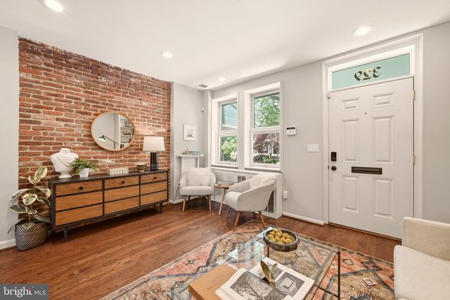 329 17TH ST SE, Washington, DC 20003